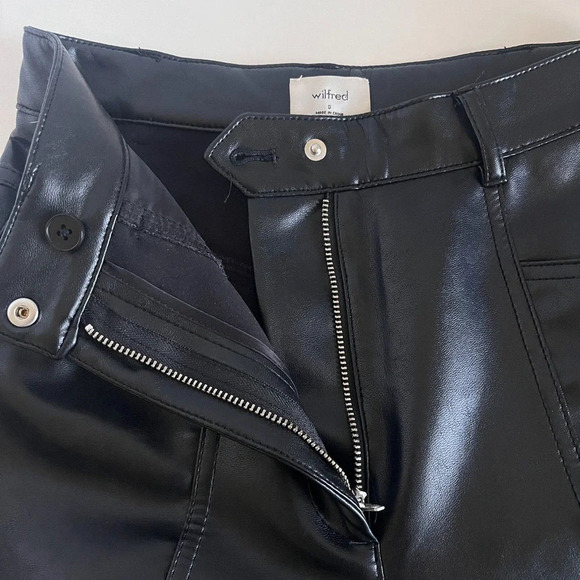 Aritzia Wilfred Rebel Black Faux Leather Straight Leg Pants Size 0 - Picture 10 of 12